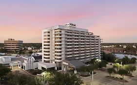 Hilton College Station&Centro de Conferencias Hotel